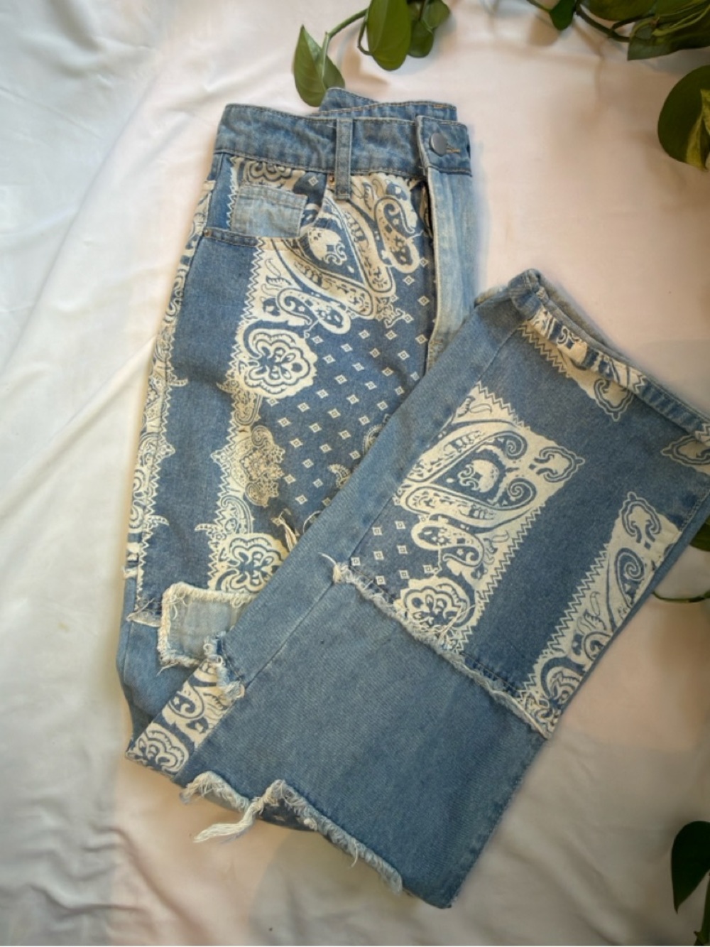 SHEIN Light Blue Paisley Patchwork Straight-Leg Jeans